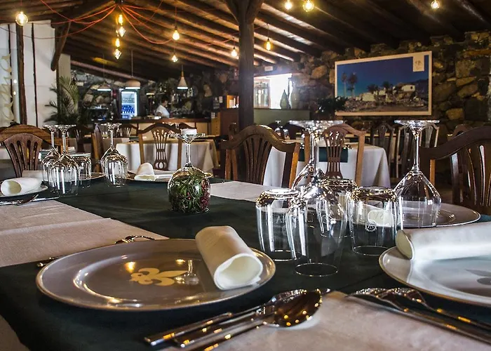 Agro-hotel Rugama Casa rural *